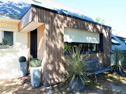 Accueil 10 EXTENSION SAS DENTREE